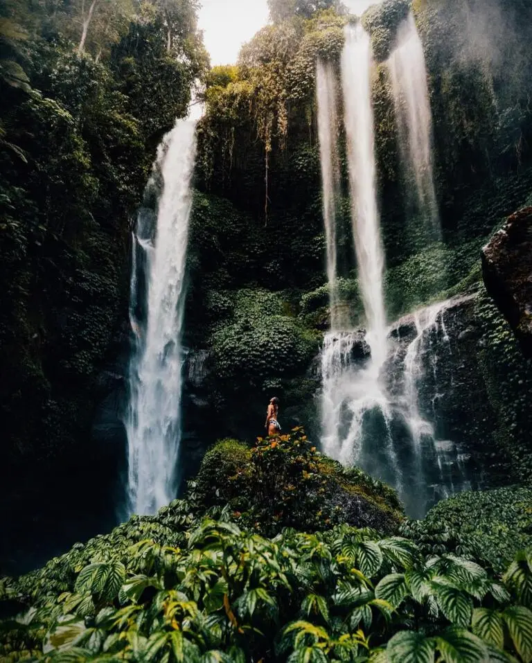 North Bali: Sekumpul Waterfall & Ulundanu Beratan Temple